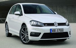 The seventh generation Volkswagen Golf got R-LINE package