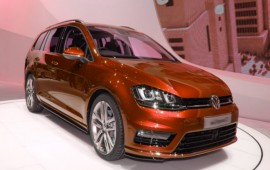 A new Golf R wagon version 