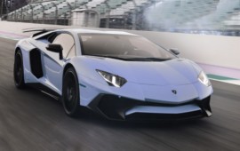 2016 Lamborghini Aventador LP750-4 SV