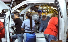 Ford, UAW resolve dispute at F-150 plant, ending strike threat