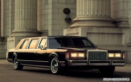 Lincoln Continental Town Car limousine