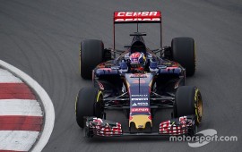 Verstappen pins race hopes on safety car