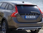 2016 Volvo V60 Cross Country 