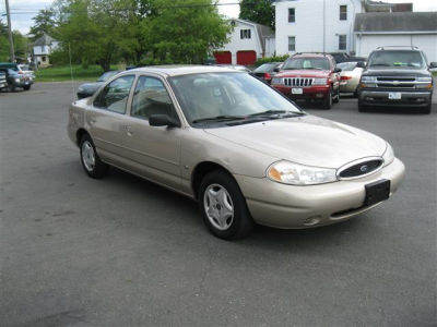 1998 Ford Contour  SE