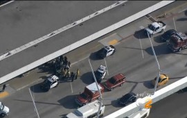 3 injured in car crash at LAX terminal