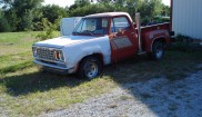 Dodge D-150 Lil red Express