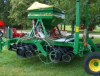 John Deere 750