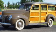 Ford Deluxe Woody