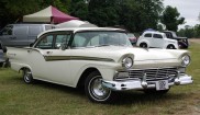 Ford Fairlane 500 Town Sedan