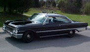 Ford Galaxie Starliner