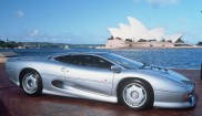 Jaguar XJ 220