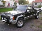 Jeep Comanche Laredo pickup