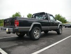 Jeep Comanche Laredo pickup