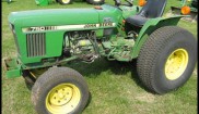 John Deere 750