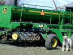 John Deere 750