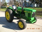 John Deere 750