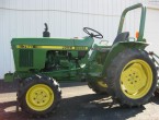 John Deere 750