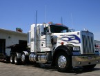 Kenworth W900