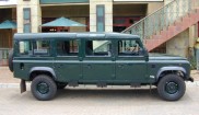 Land Rover Defender 147