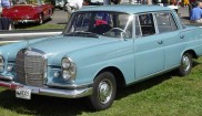 Mercedes-Benz 220S 4dr