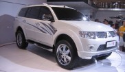 Mitsubishi Pajero Sport SE