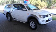 Mitsubishi Triton 32 V6