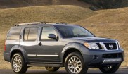 Nissan Pathfinder V8