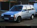 Nissan Prairie 20 J6