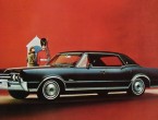 Oldsmobile Cutlass Supreme Holiday