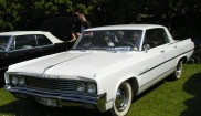 Oldsmobile Dynamic 88 Holiday 4dr