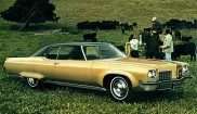 Oldsmobile Ninety-Eight Holiday 2-dr Hardtop