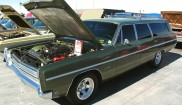 Plymouth Suburban 4-dr