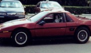 Pontiac Fiero SE