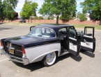 Studebaker Commander 4-door sedan