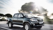 Toyota Hilux DLX 24 4WD Crew