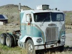 White Freightliner coe